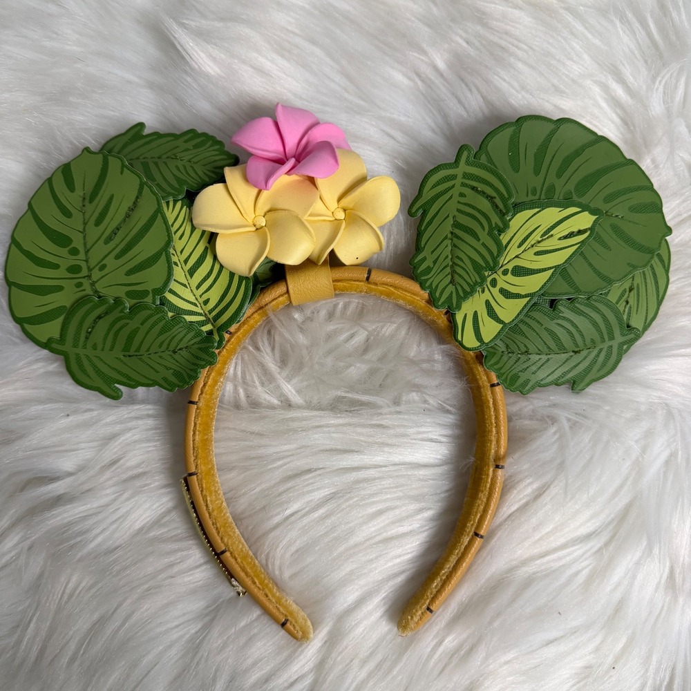 NWOT - Disney Aulani Loungefly - Plumeria Mickey Ear Headband